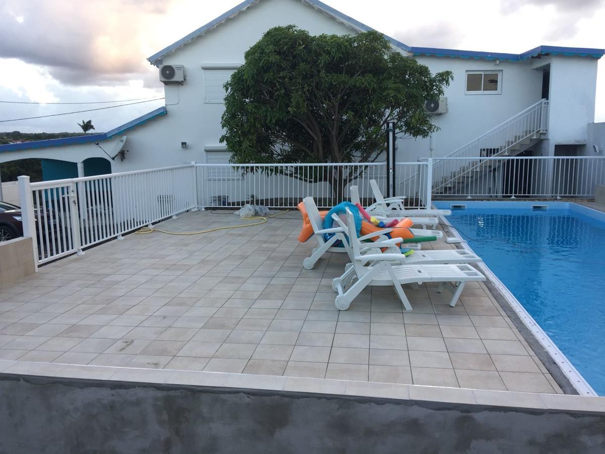 Le Domaine Turquoise Apartment Le Moule Exterior photo